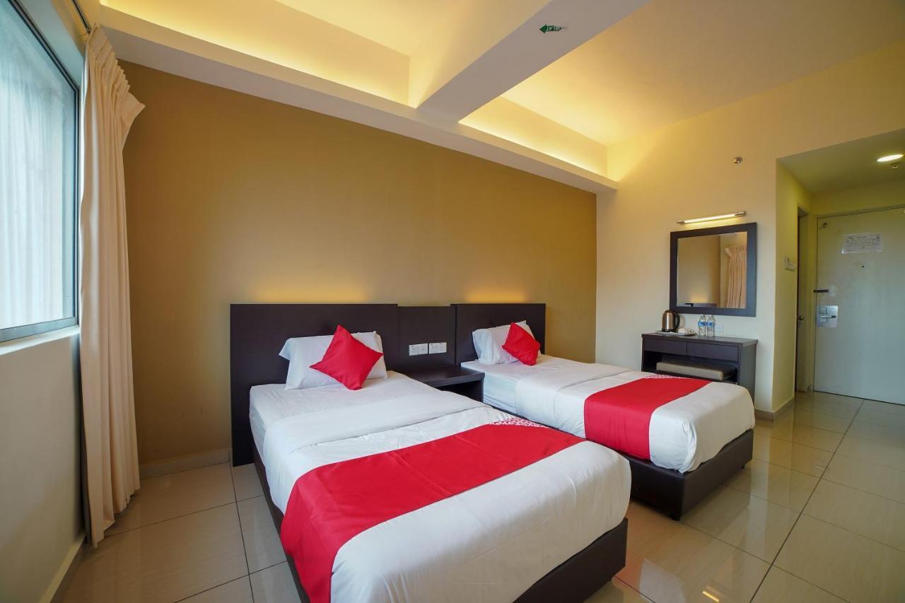 Oyo 89531 Villa Hotel Segamat Eksteriør billede
