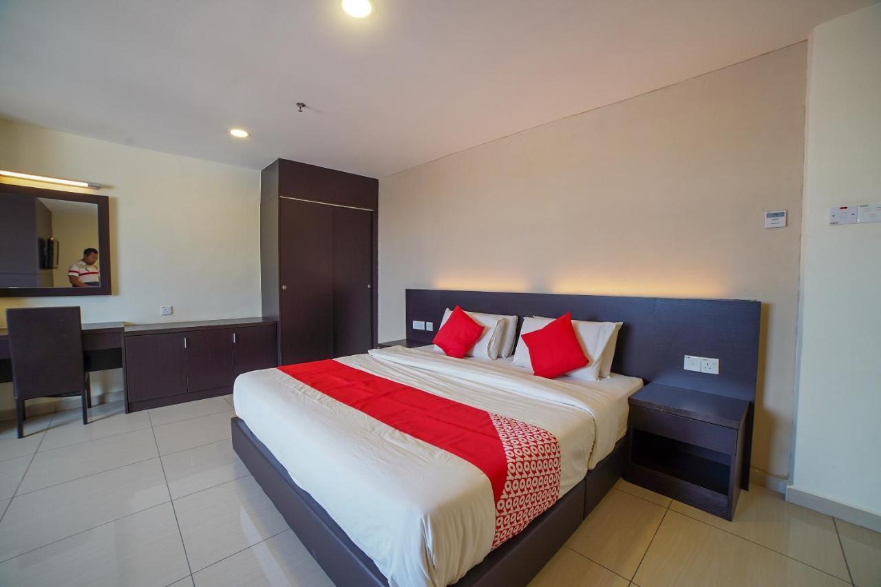 Oyo 89531 Villa Hotel Segamat Eksteriør billede