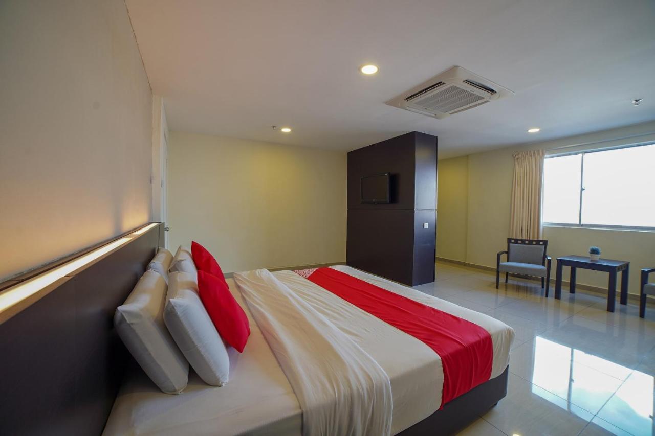 Oyo 89531 Villa Hotel Segamat Eksteriør billede