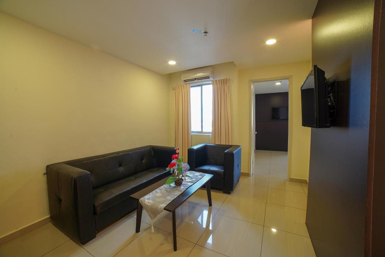 Oyo 89531 Villa Hotel Segamat Eksteriør billede