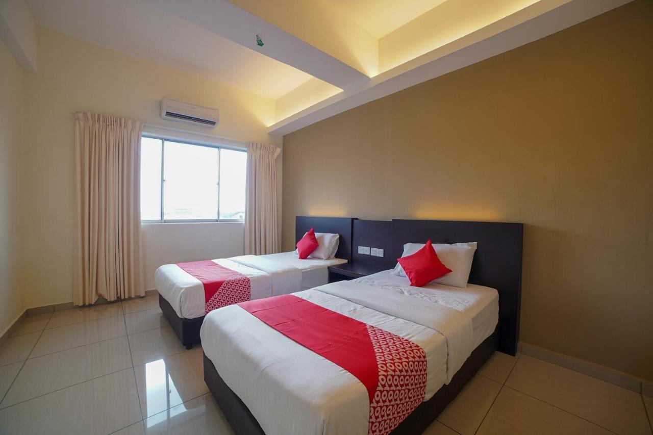 Oyo 89531 Villa Hotel Segamat Eksteriør billede