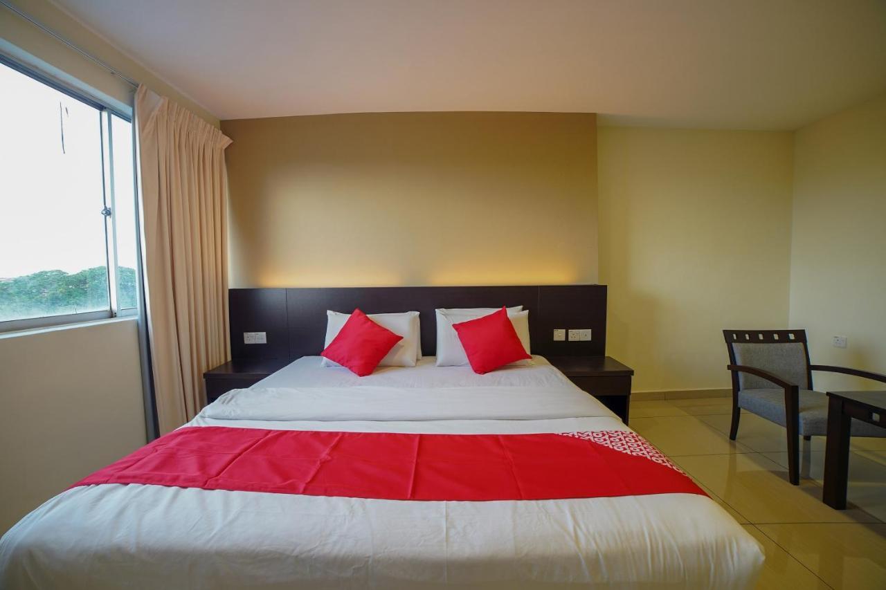 Oyo 89531 Villa Hotel Segamat Eksteriør billede