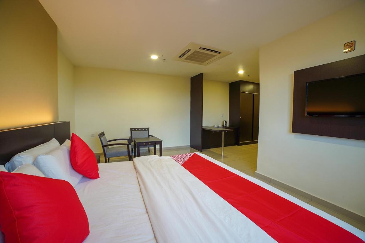 Oyo 89531 Villa Hotel Segamat Eksteriør billede