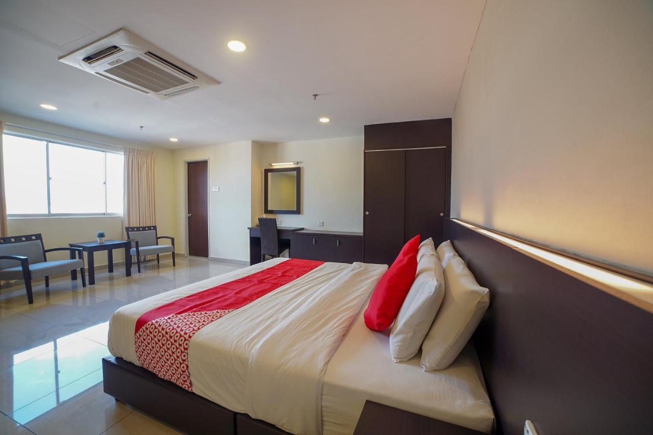 Oyo 89531 Villa Hotel Segamat Eksteriør billede
