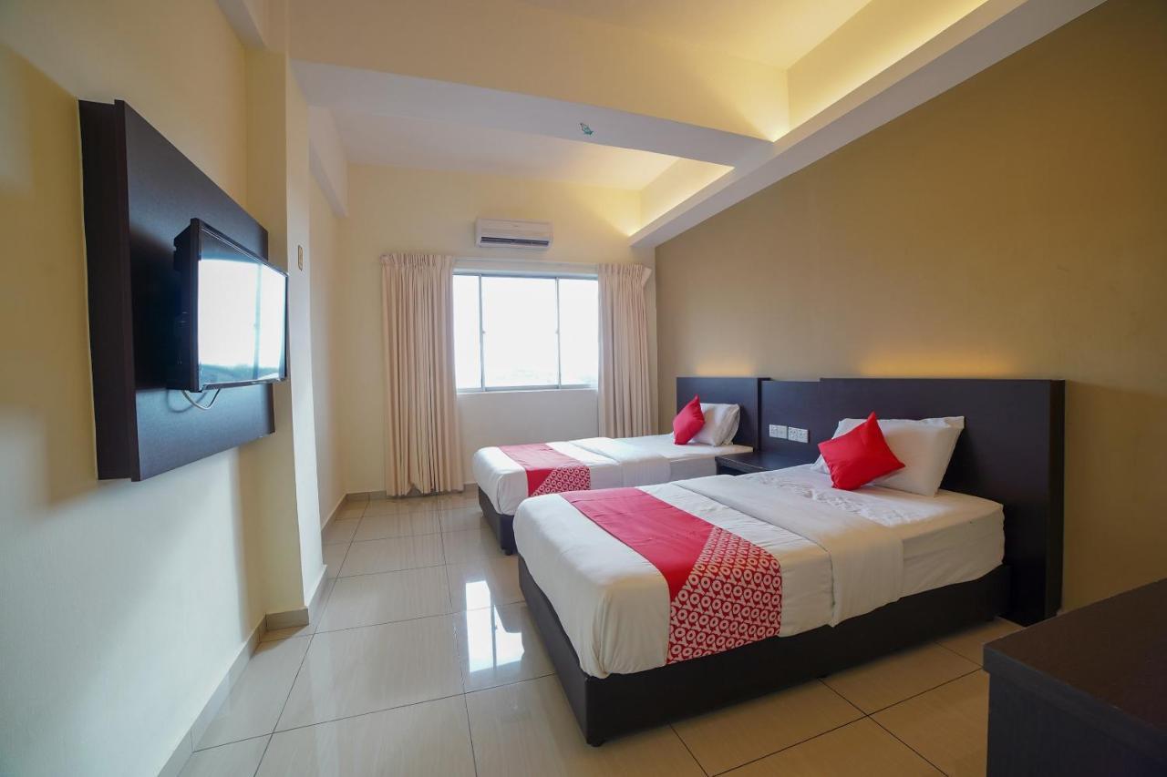 Oyo 89531 Villa Hotel Segamat Eksteriør billede