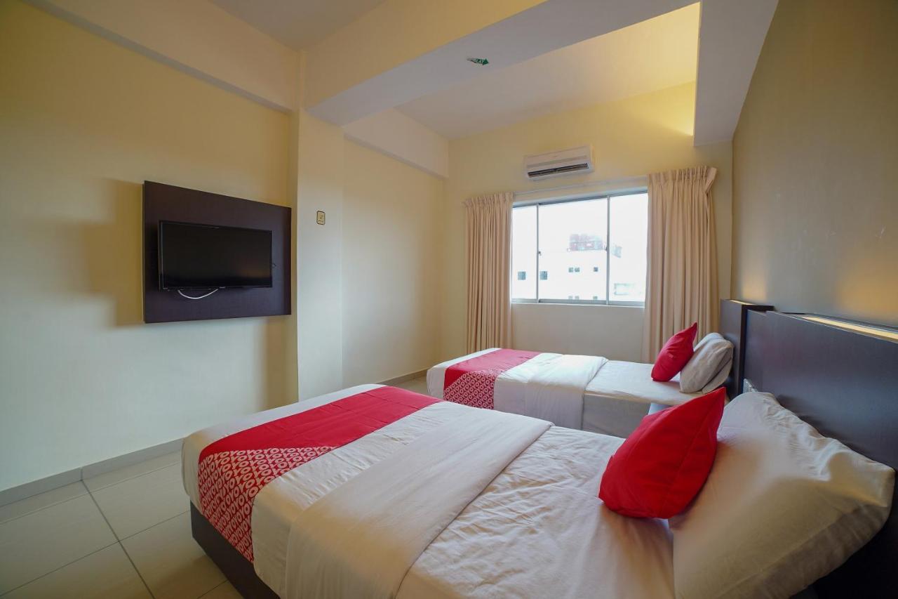 Oyo 89531 Villa Hotel Segamat Eksteriør billede
