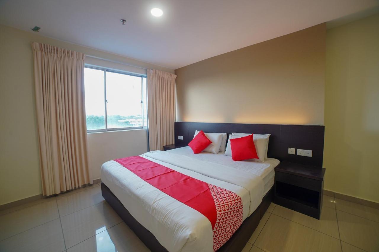 Oyo 89531 Villa Hotel Segamat Eksteriør billede
