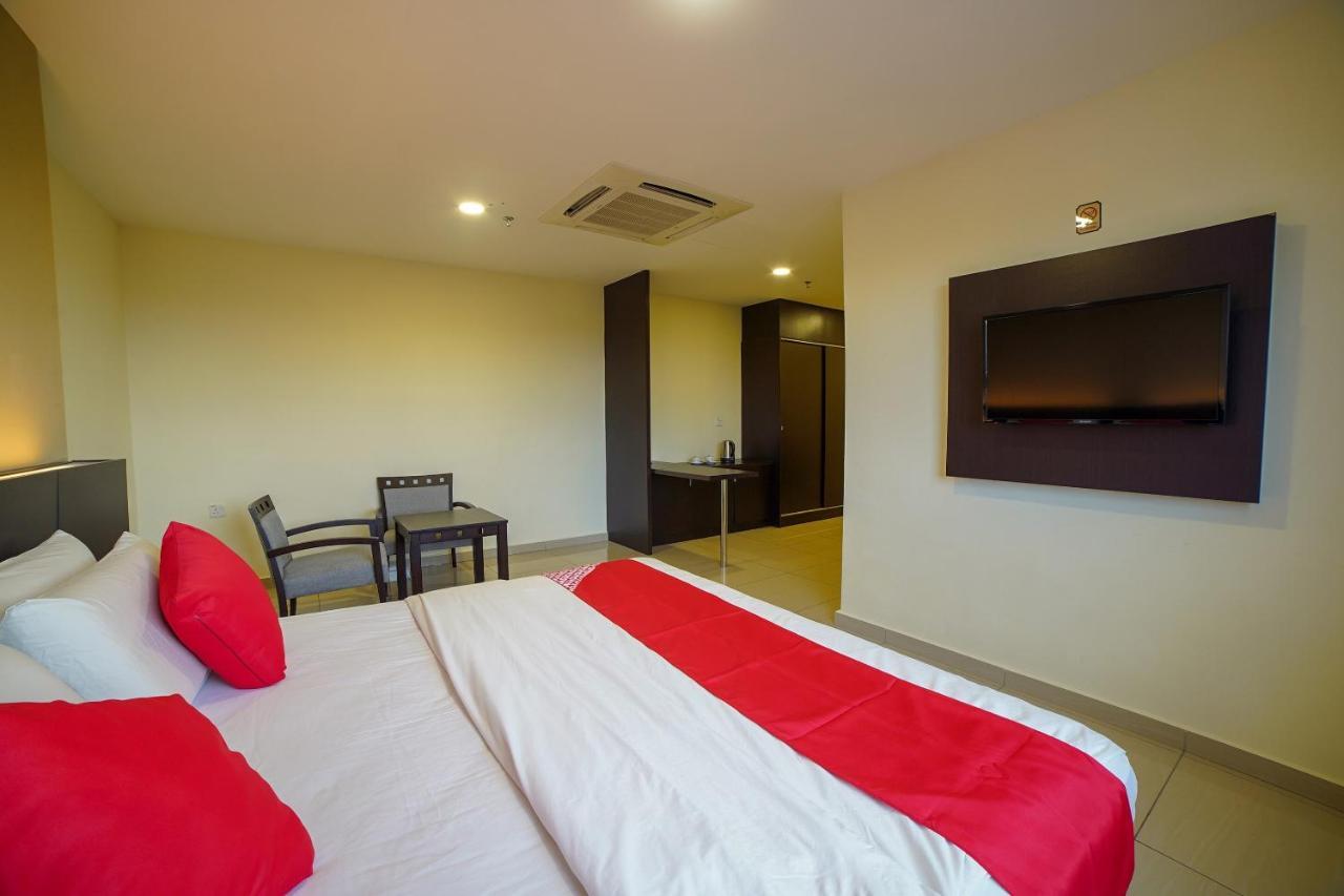Oyo 89531 Villa Hotel Segamat Eksteriør billede