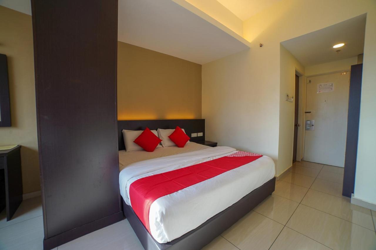 Oyo 89531 Villa Hotel Segamat Eksteriør billede