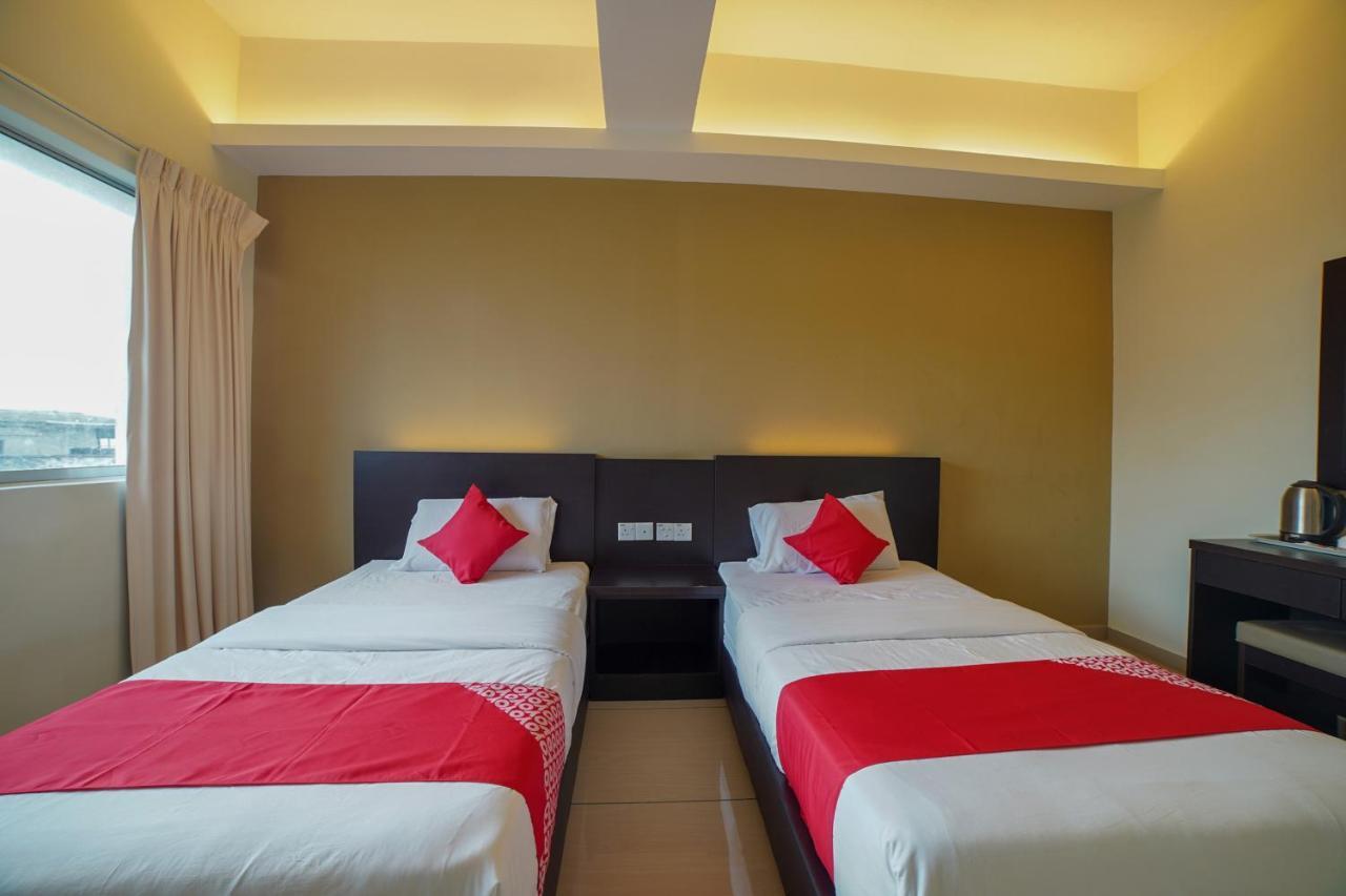 Oyo 89531 Villa Hotel Segamat Eksteriør billede